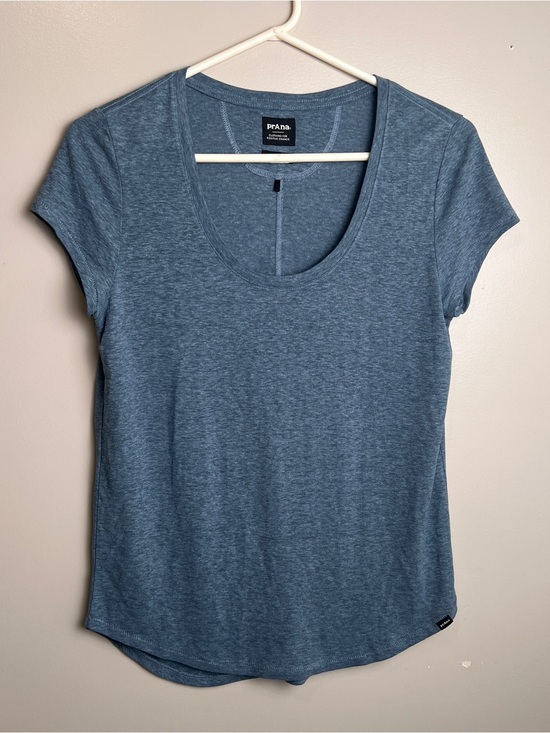 Prana Tops - prAna Women's Heather Blue Short Sleeve T-Shirt Size Small, EUC